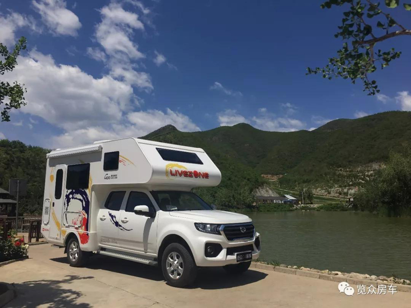 超大床還是國(guó)六汽油四驅(qū)房車，選它沒(méi)錯(cuò)