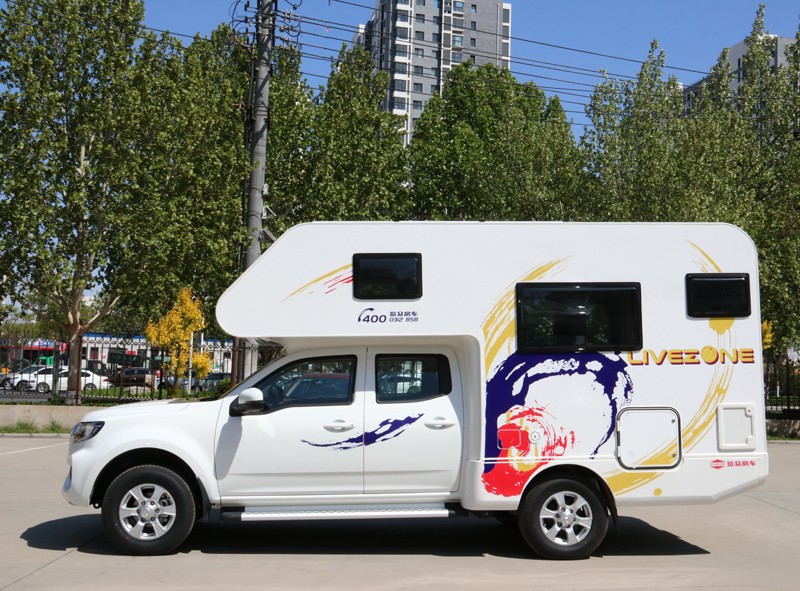四驅(qū)、兩張超大床人床的房車，看這款