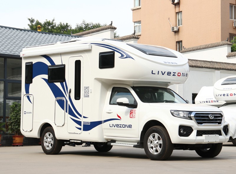 房車旅行，面對(duì)復(fù)雜路況四驅(qū)是必選