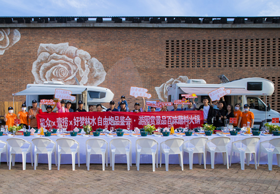 舒適房車生活，你怎么能不羨慕？